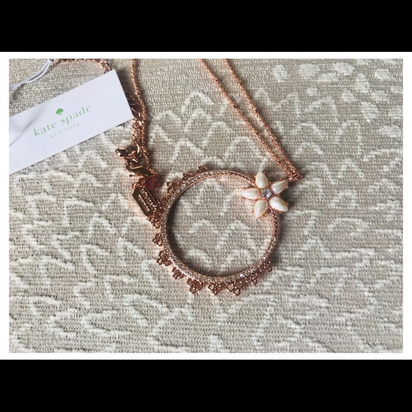 ✨KATE SPADE✨Authentic Rose Gold Floral Necklace - Picture 3 of 8